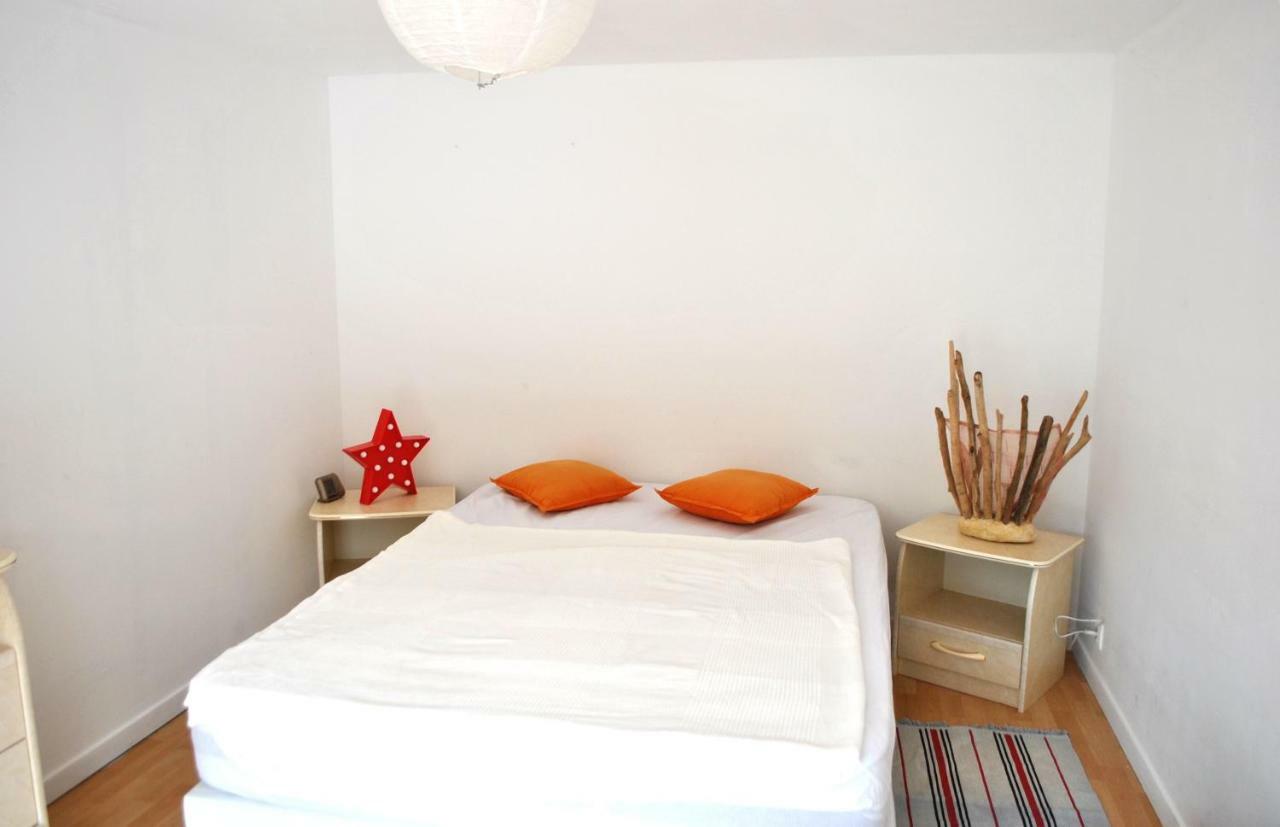 Bureaux Appartements Lesparre Medoc Zewnętrze zdjęcie