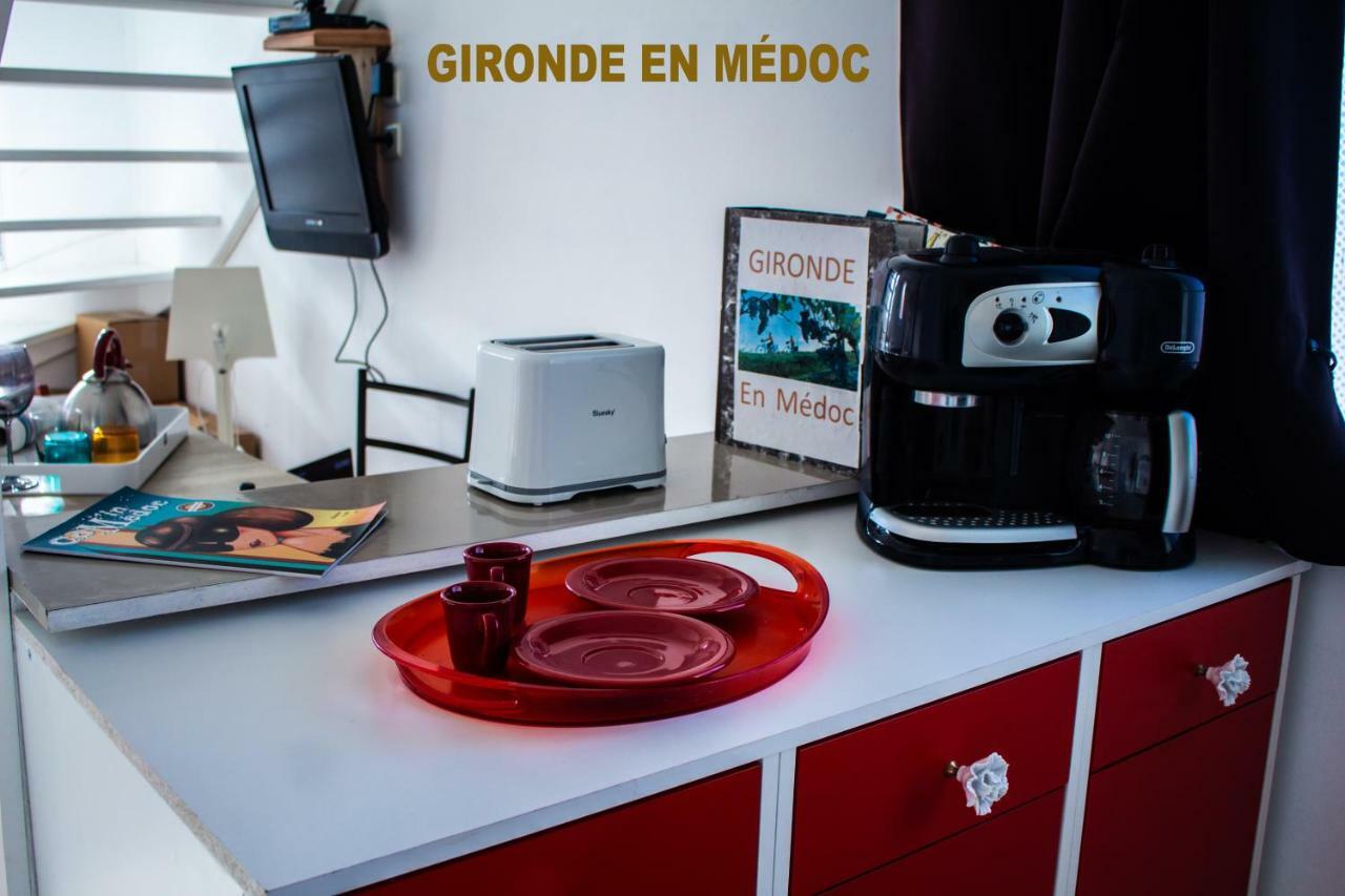Bureaux Appartements Lesparre Medoc Zewnętrze zdjęcie