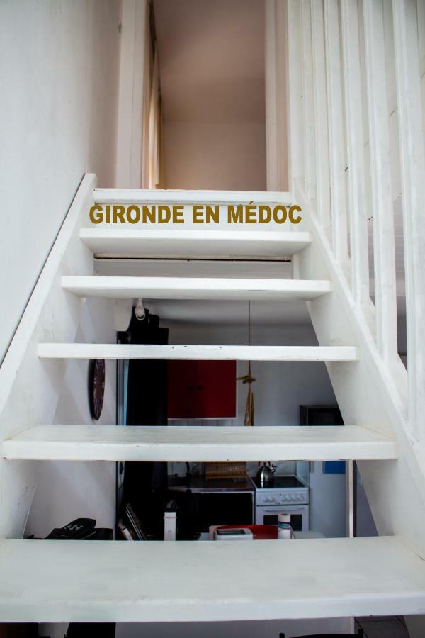 Bureaux Appartements Lesparre Medoc Zewnętrze zdjęcie